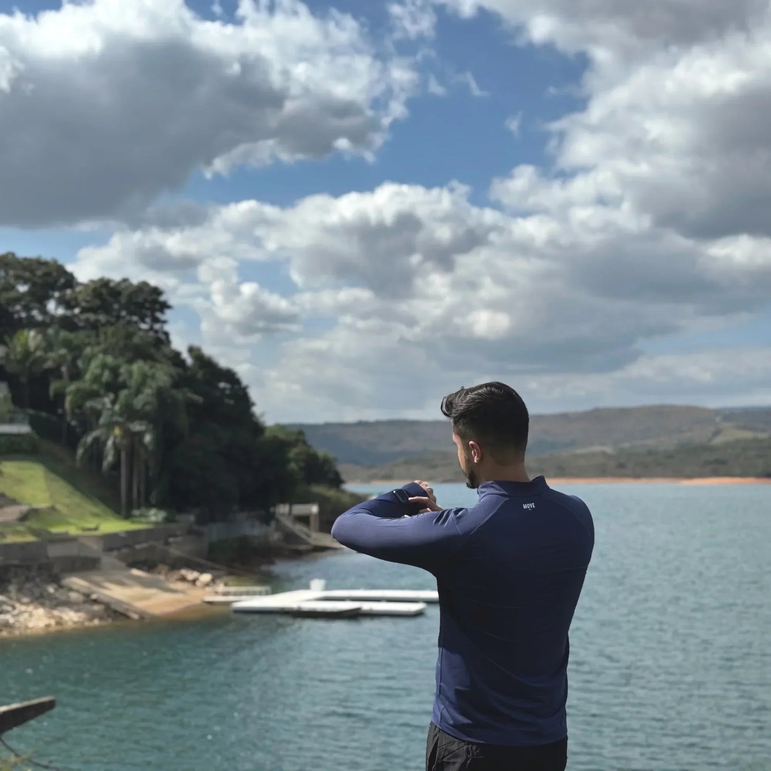 Minimalism in Motion: Lightness That Fit