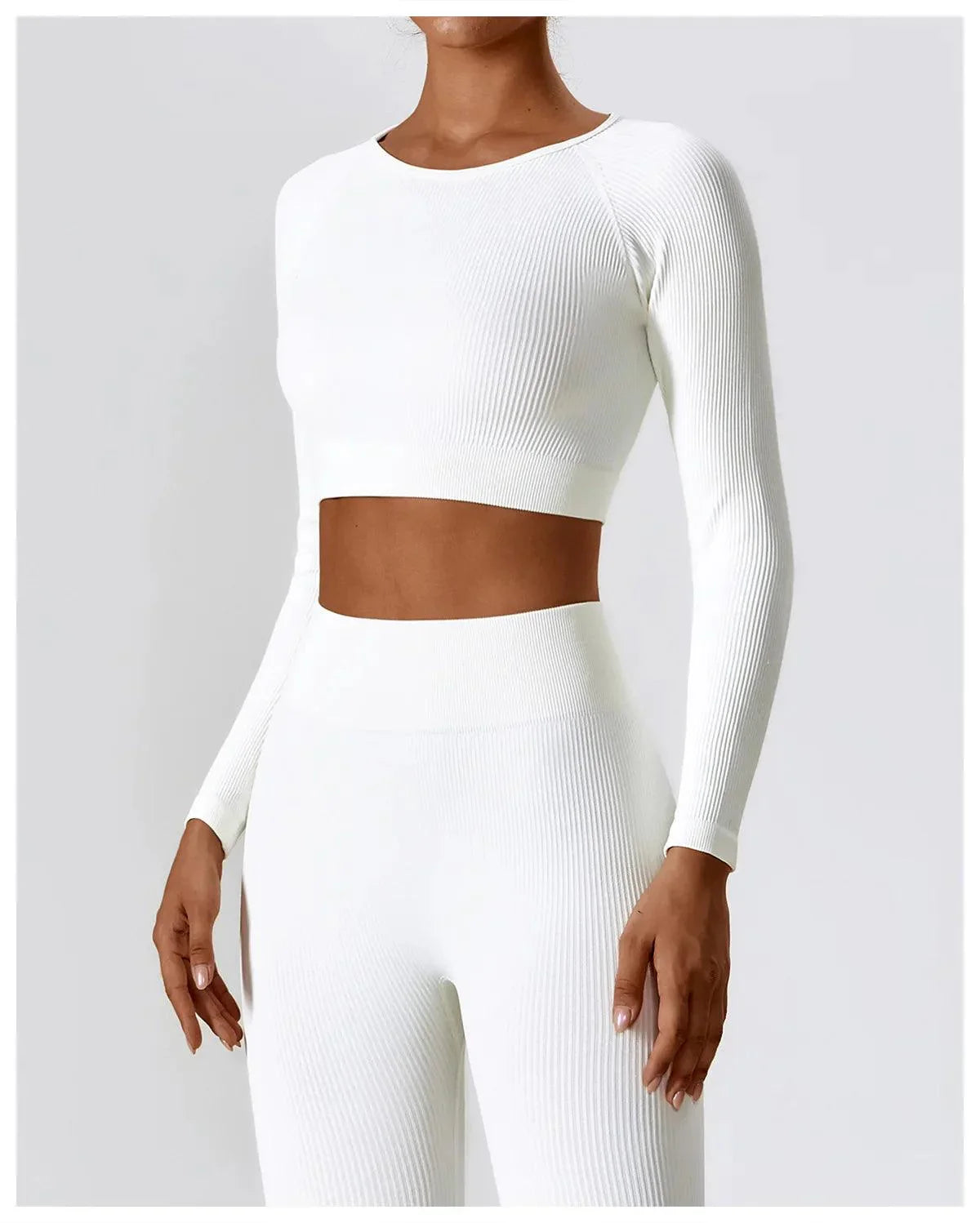 Women's Cropped Act Fit Long Sleeve