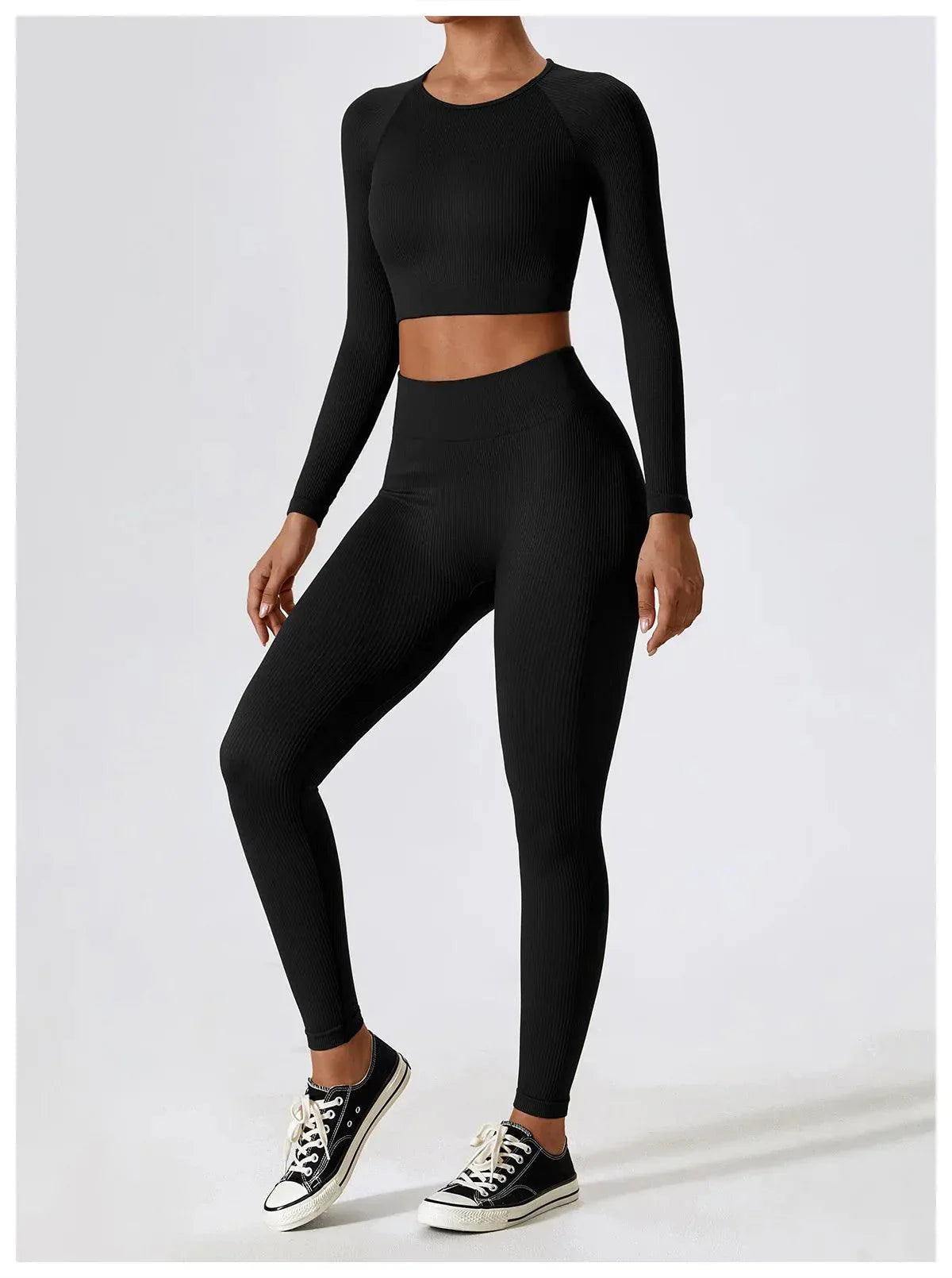 Women's Cropped Act Fit Long Sleeve