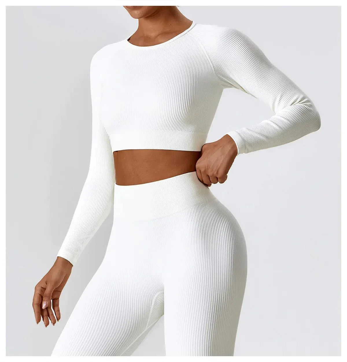 Women's Cropped Act Fit Long Sleeve