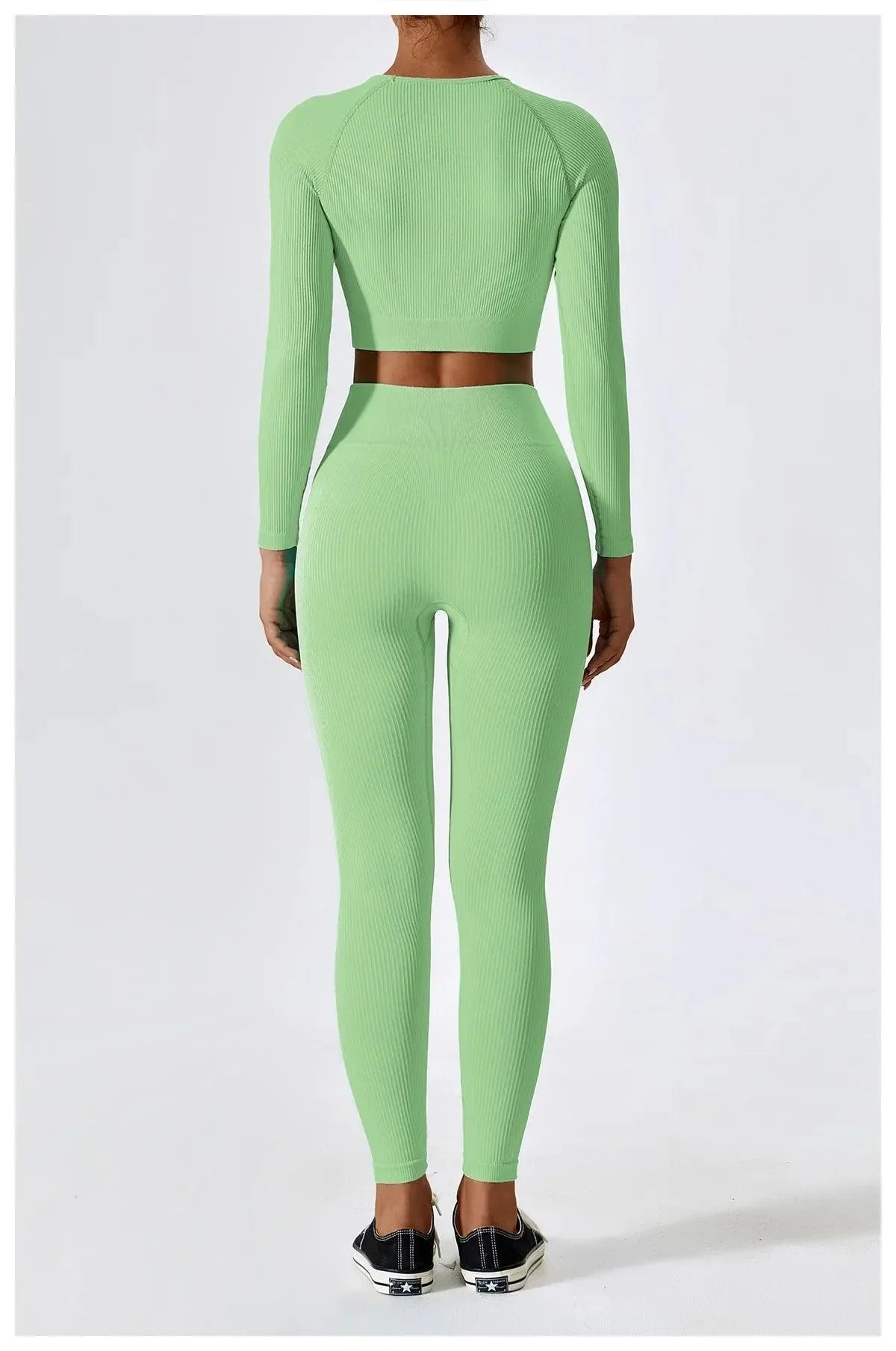 Women's Cropped Act Fit Long Sleeve