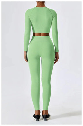 Women's Cropped Act Fit Long Sleeve