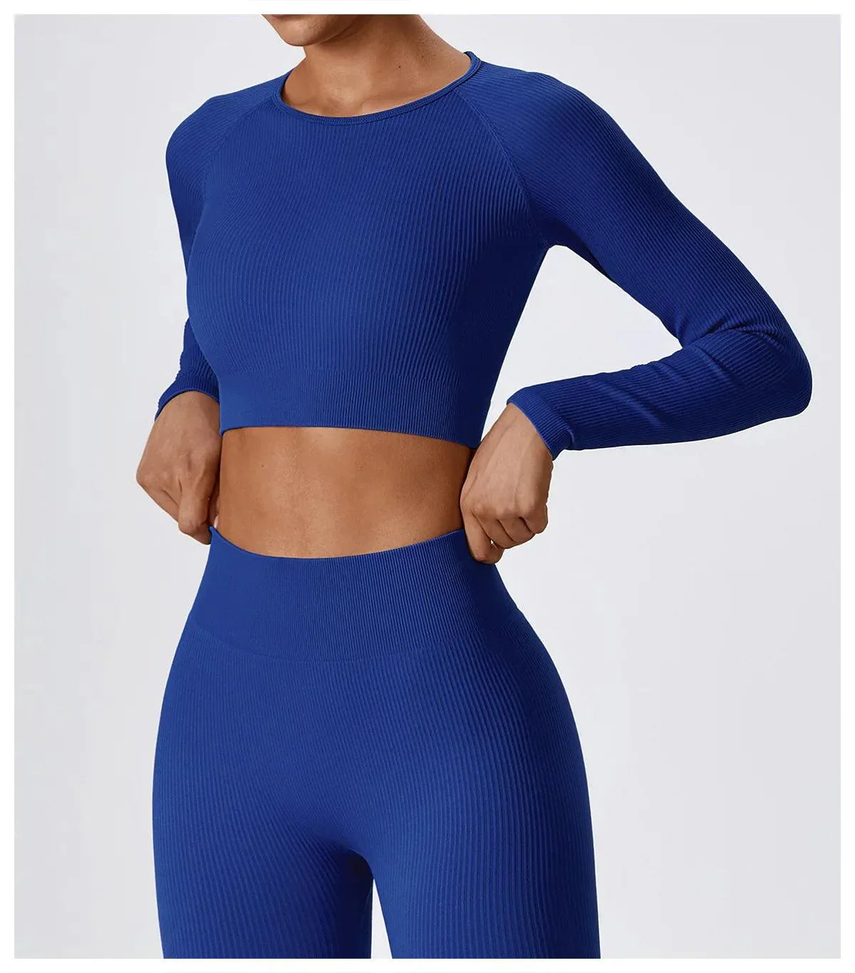 Women's Cropped Act Fit Long Sleeve